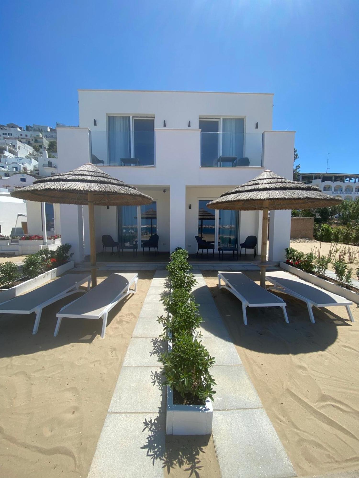 Marina Bay Beach Hotel Peschici Exteriör bild